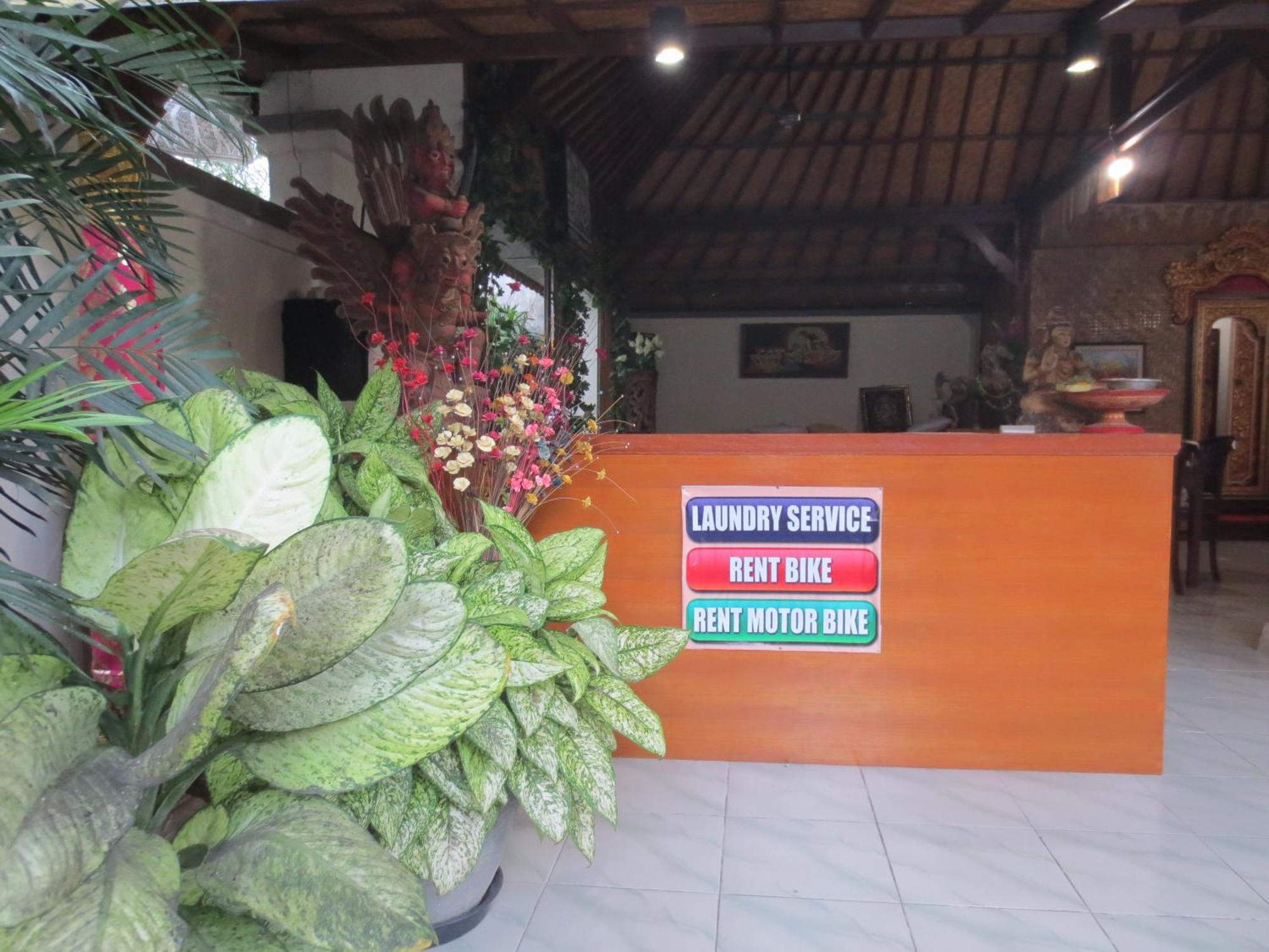 Putri Homestay Sanur Екстериор снимка